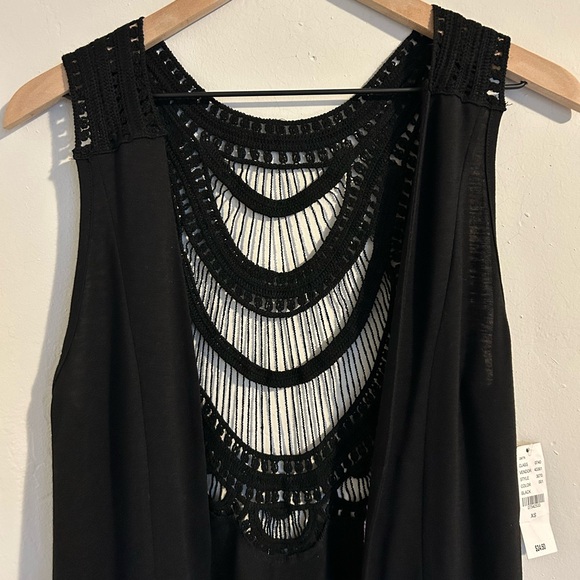 Black Crochet Vest - Picture 2 of 4